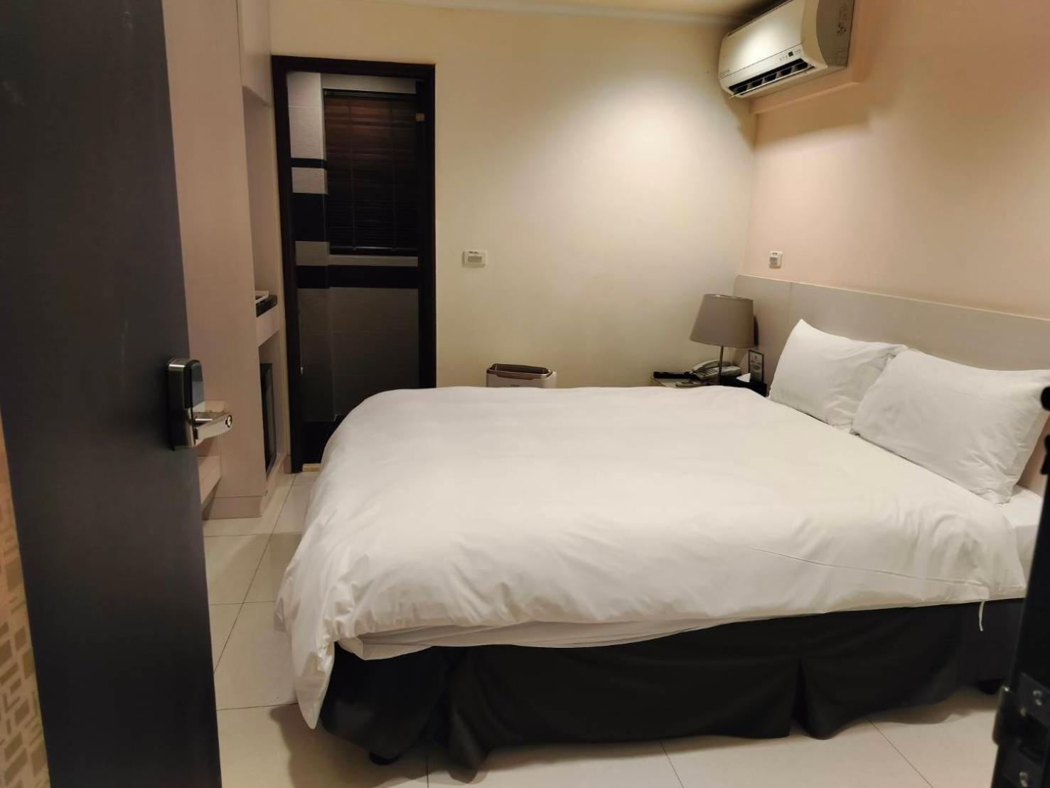 F Hotel - Tam Nghĩa Ngoại thất bức ảnh