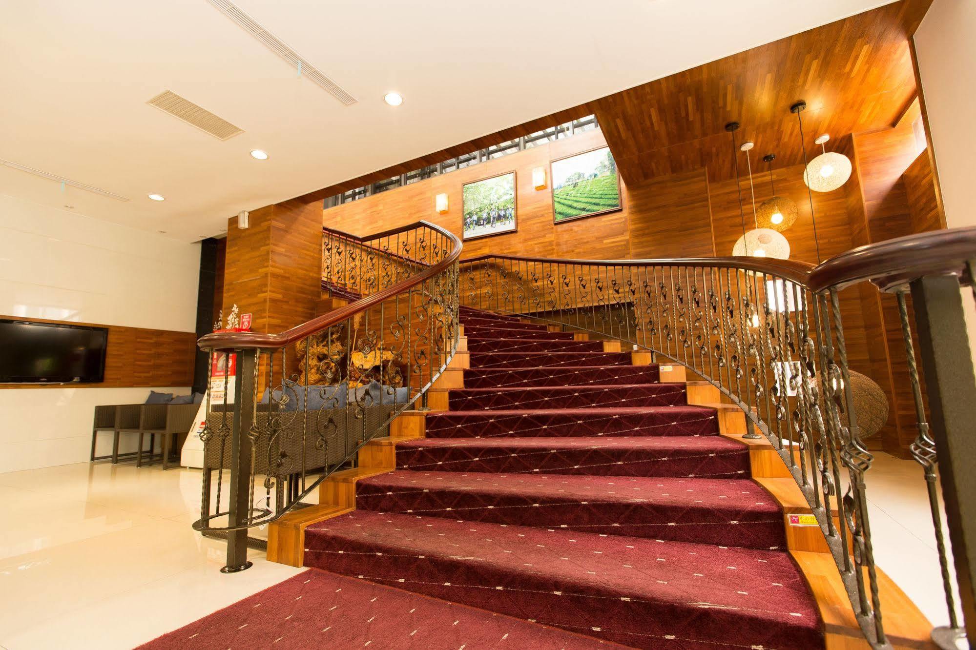 F Hotel - Tam Nghĩa Ngoại thất bức ảnh