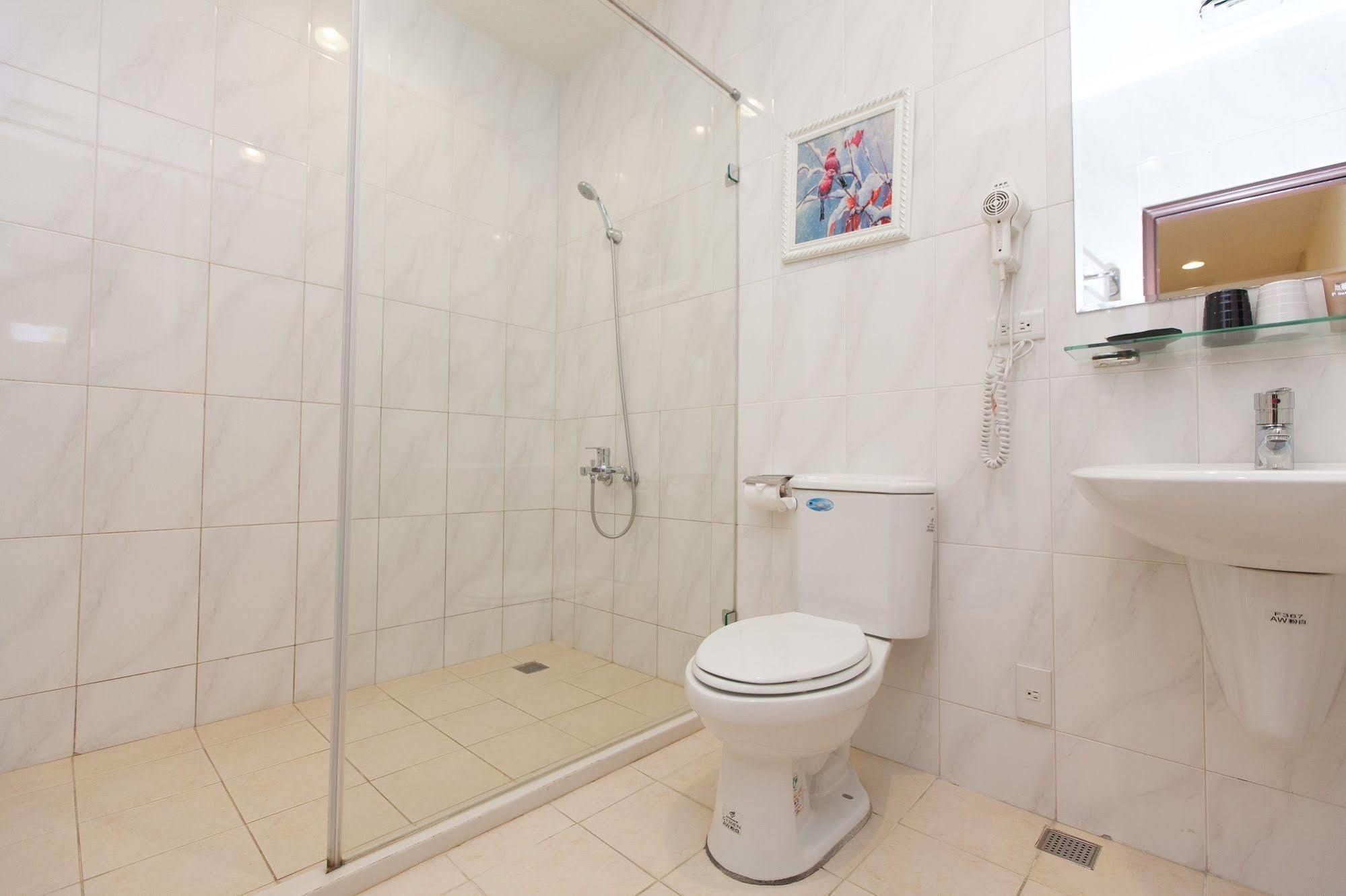 F Hotel - Tam Nghĩa Ngoại thất bức ảnh