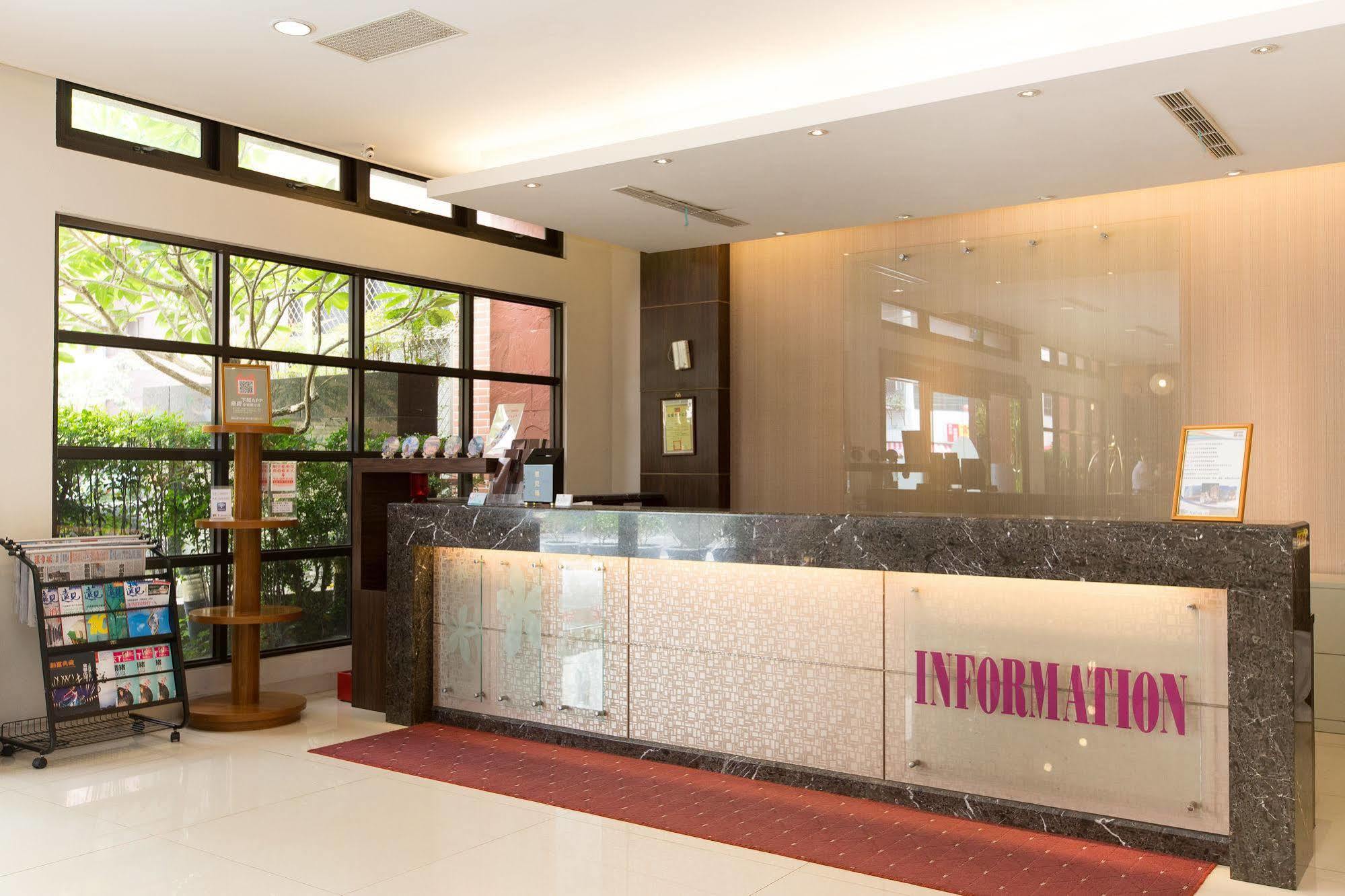 F Hotel - Tam Nghĩa Ngoại thất bức ảnh