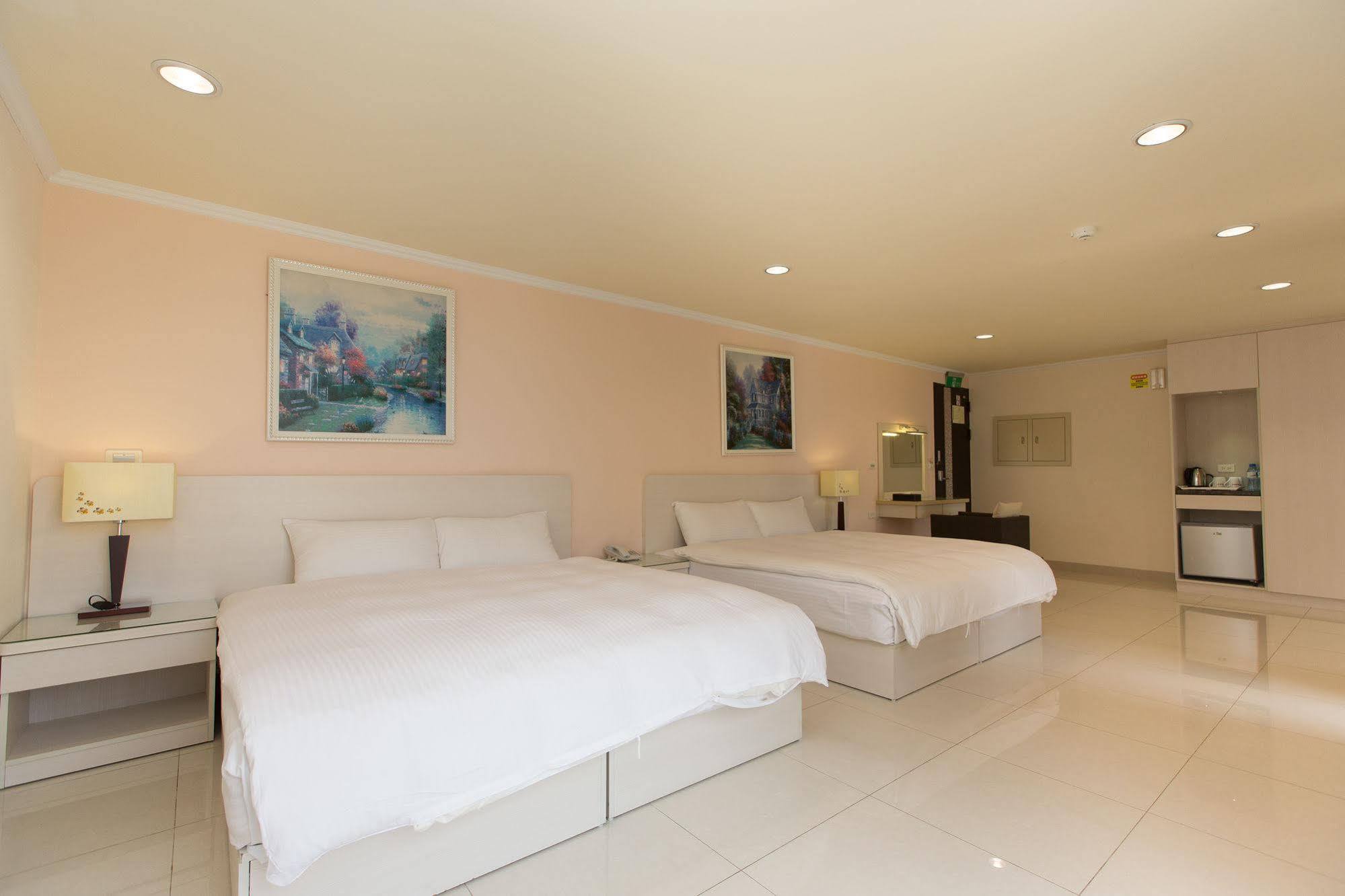 F Hotel - Tam Nghĩa Ngoại thất bức ảnh