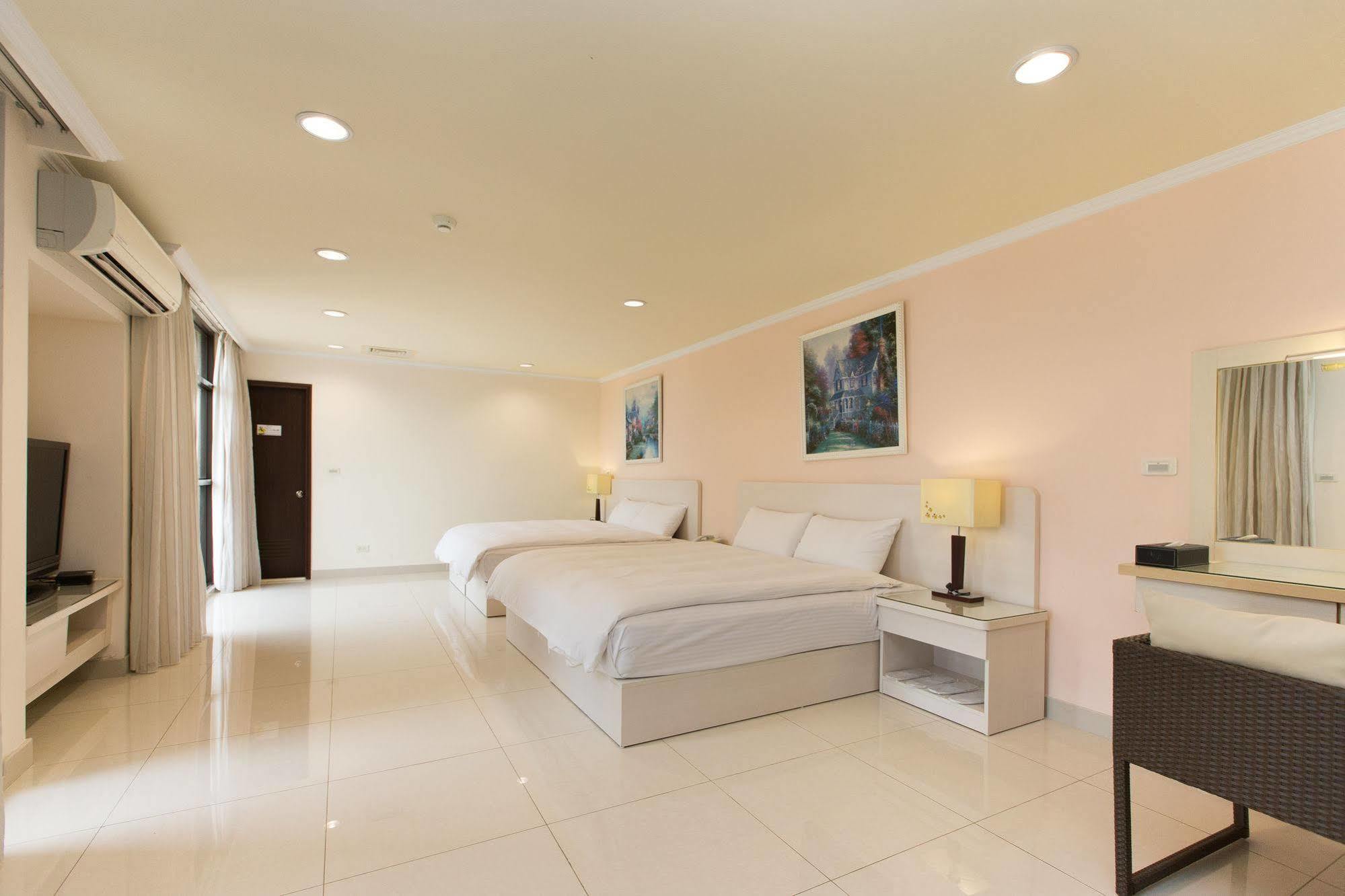 F Hotel - Tam Nghĩa Ngoại thất bức ảnh